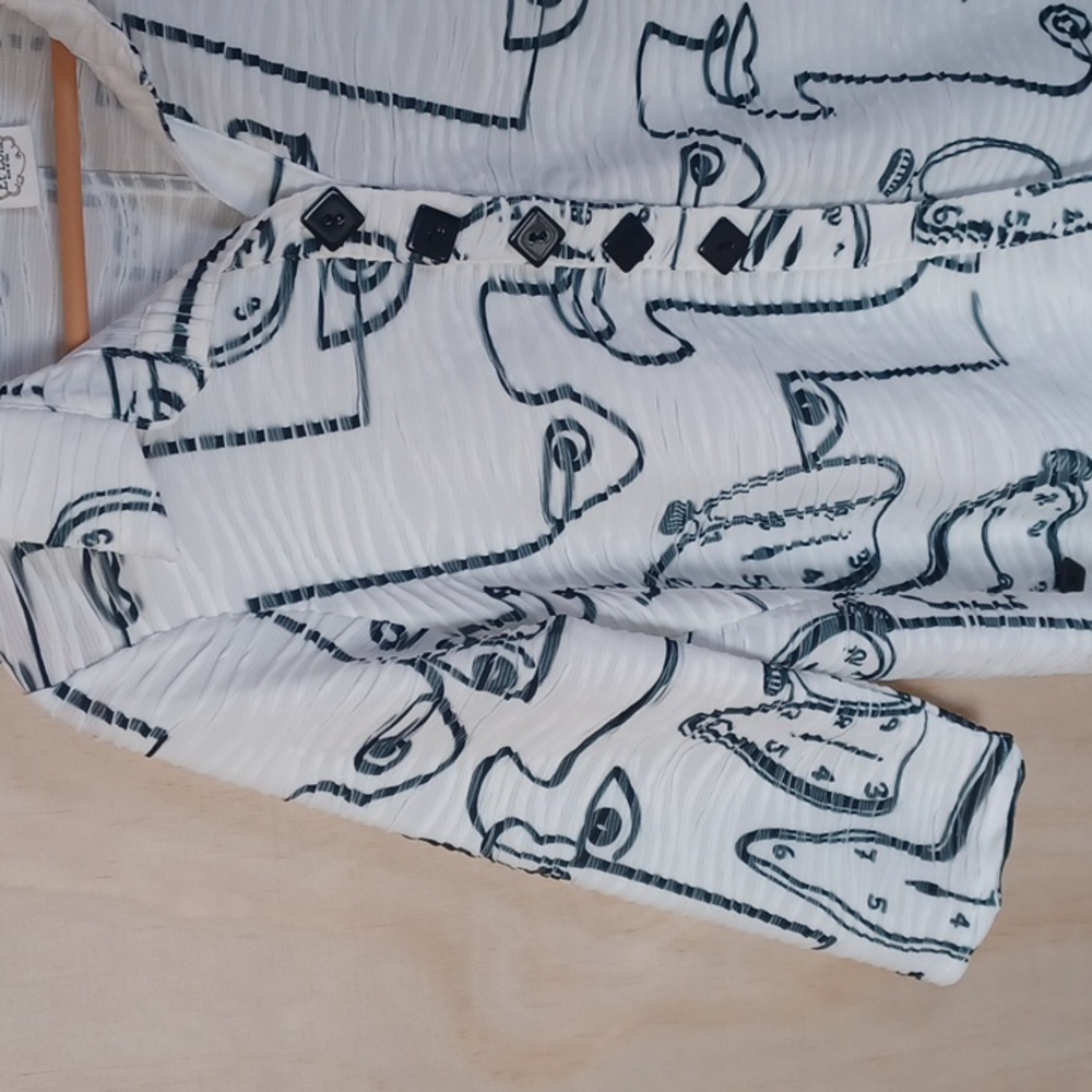 Et Lois Wearable Art White Button Front Shirt Black Scribble Face, Clocks Design - Picture 7 of 15